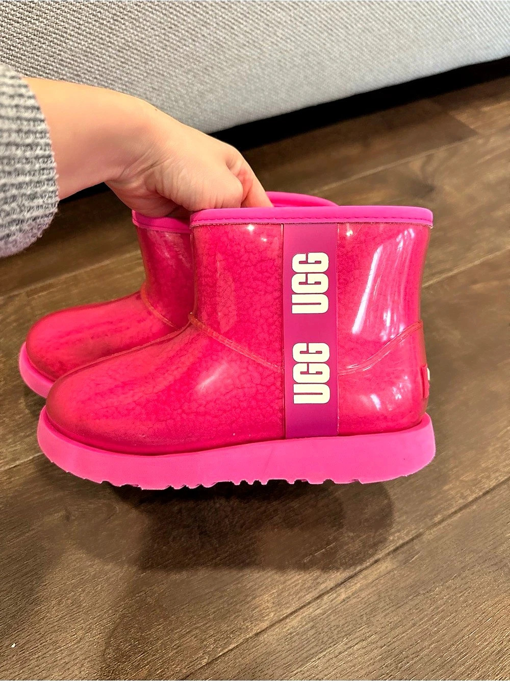 UGG Classic Clear Mini II Pink Boots Girls US 2